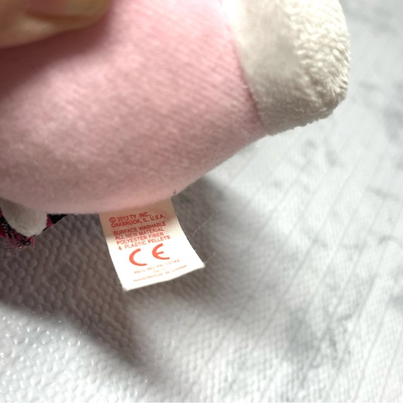 Ty & Jakks Pacific 2013 Hello Kitty by San Rio 5" Plush/Stuffed Animal. Set of 2 - Picture 11 of 11